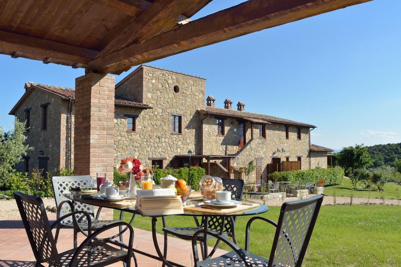 Tenuta Di Forte Sorgnano Gualdo Cattaneo Bagian luar foto