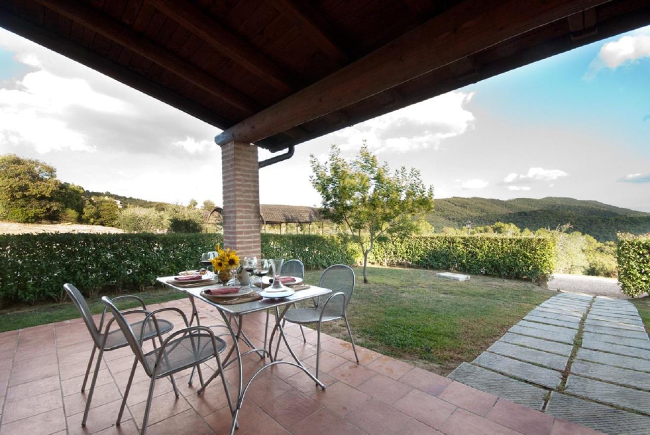 Tenuta Di Forte Sorgnano Gualdo Cattaneo Ruang foto