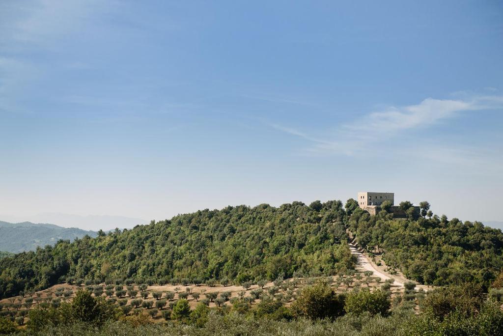 Tenuta Di Forte Sorgnano Gualdo Cattaneo Bagian luar foto
