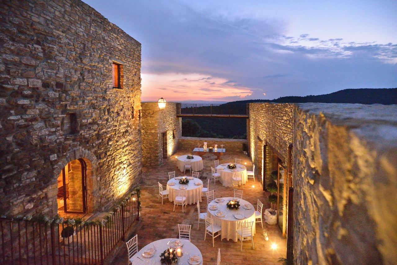 Tenuta Di Forte Sorgnano Gualdo Cattaneo Bagian luar foto