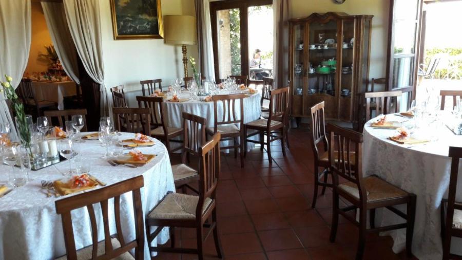 Tenuta Di Forte Sorgnano Gualdo Cattaneo Bagian luar foto